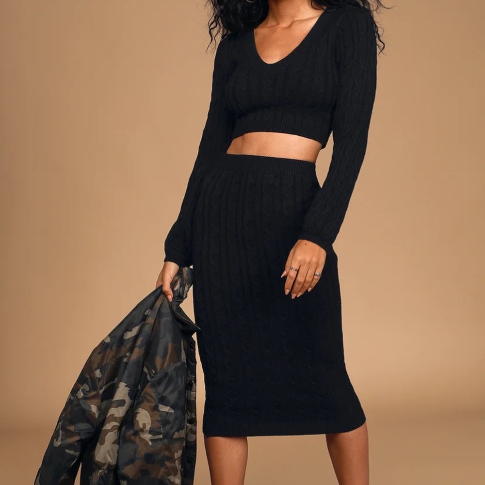 Lulu’s Cropped Sweater AND Skirt